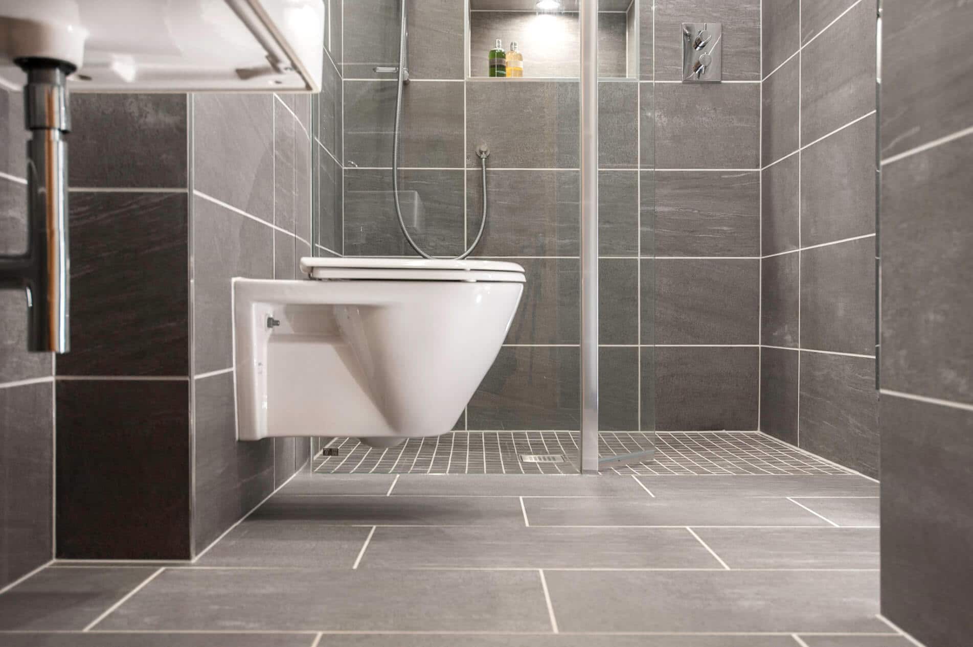 BMAS – Creating wetrooms with safety in mind