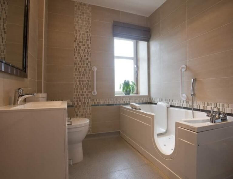 Walk in Baths Baths with Seats Baths with Doors BMAS