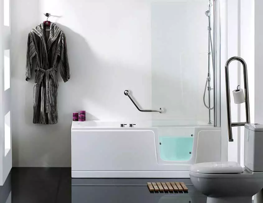 Walk in shower or walk in bath – what’s best for you?