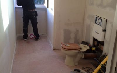 DIY vs. Professional Installation: What’s Best for Your Accessible Bathroom?