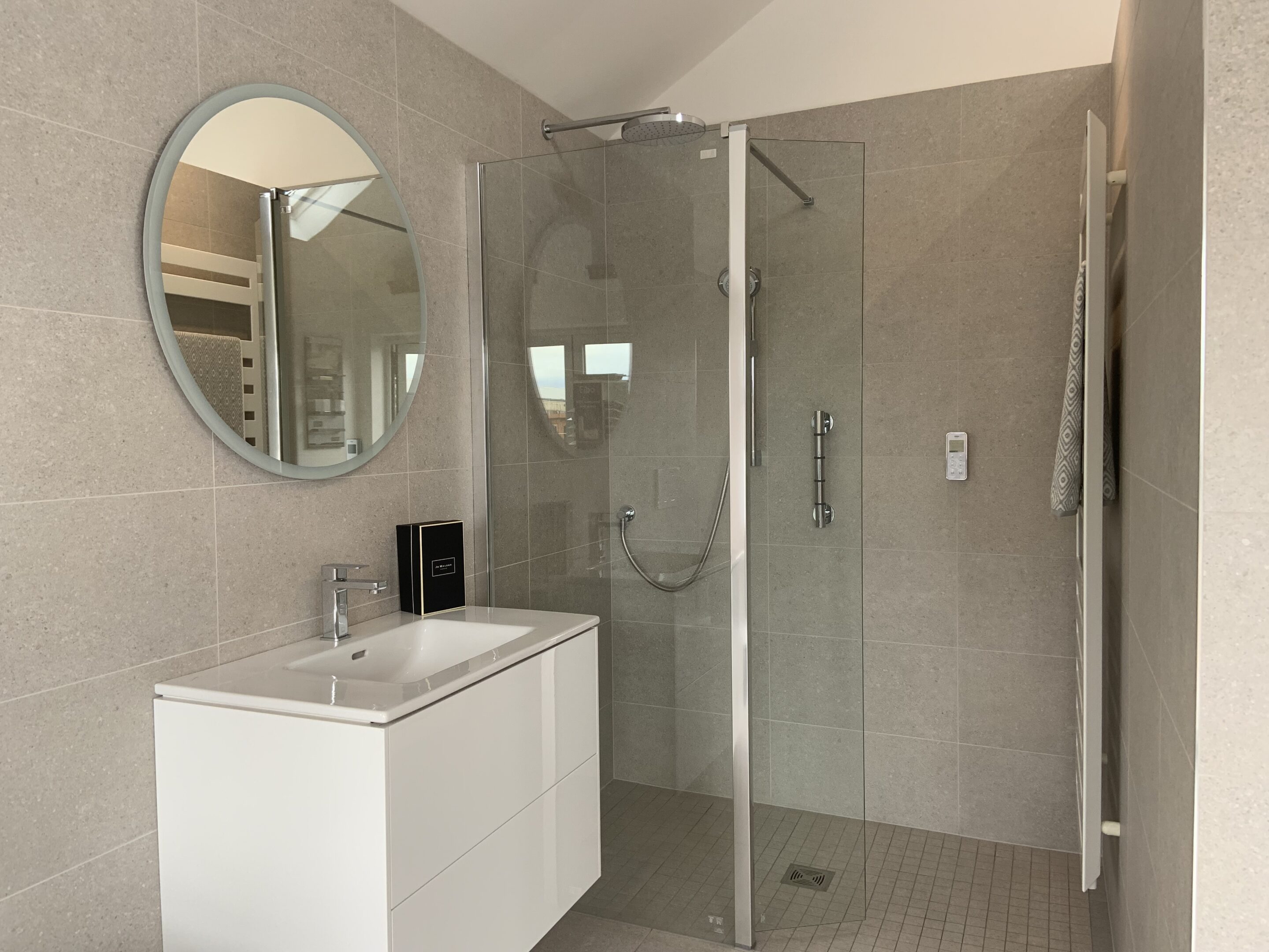 Mobility Wet Rooms & LevelAccess Shower Installers BMAS