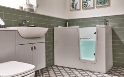 Choosing Between a Walk-in Shower and Walk-in Bath